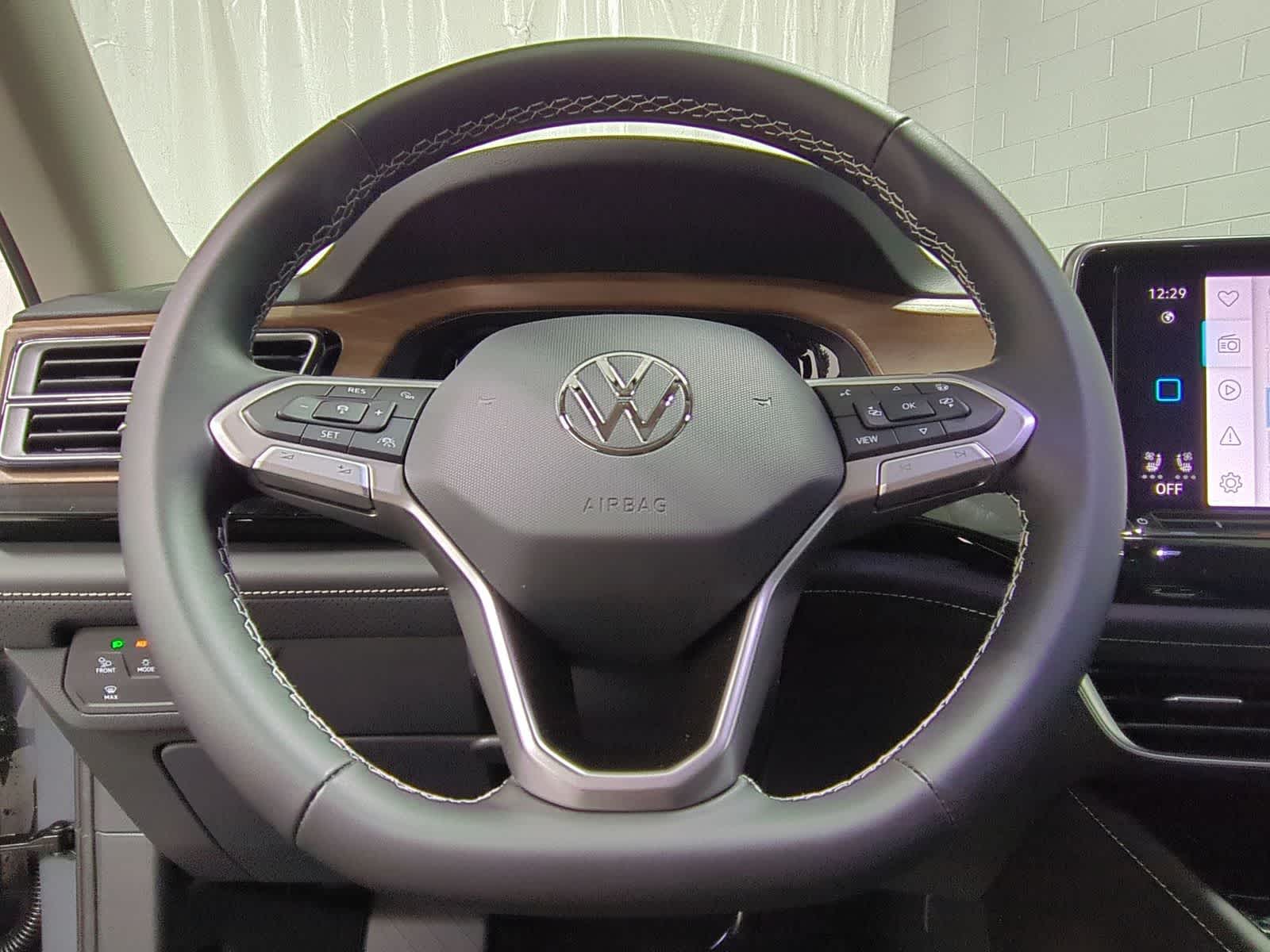 2026 Volkswagen Atlas SE w/Tech - Photo 22