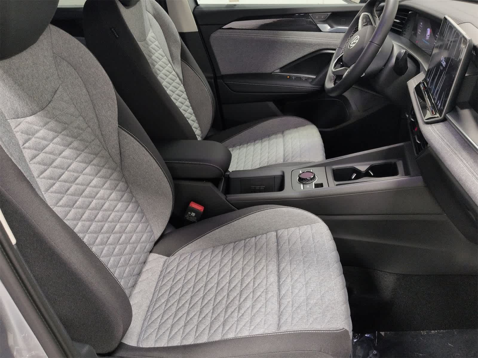 Thumbnail: 2026 Volkswagen Tiguan - 22