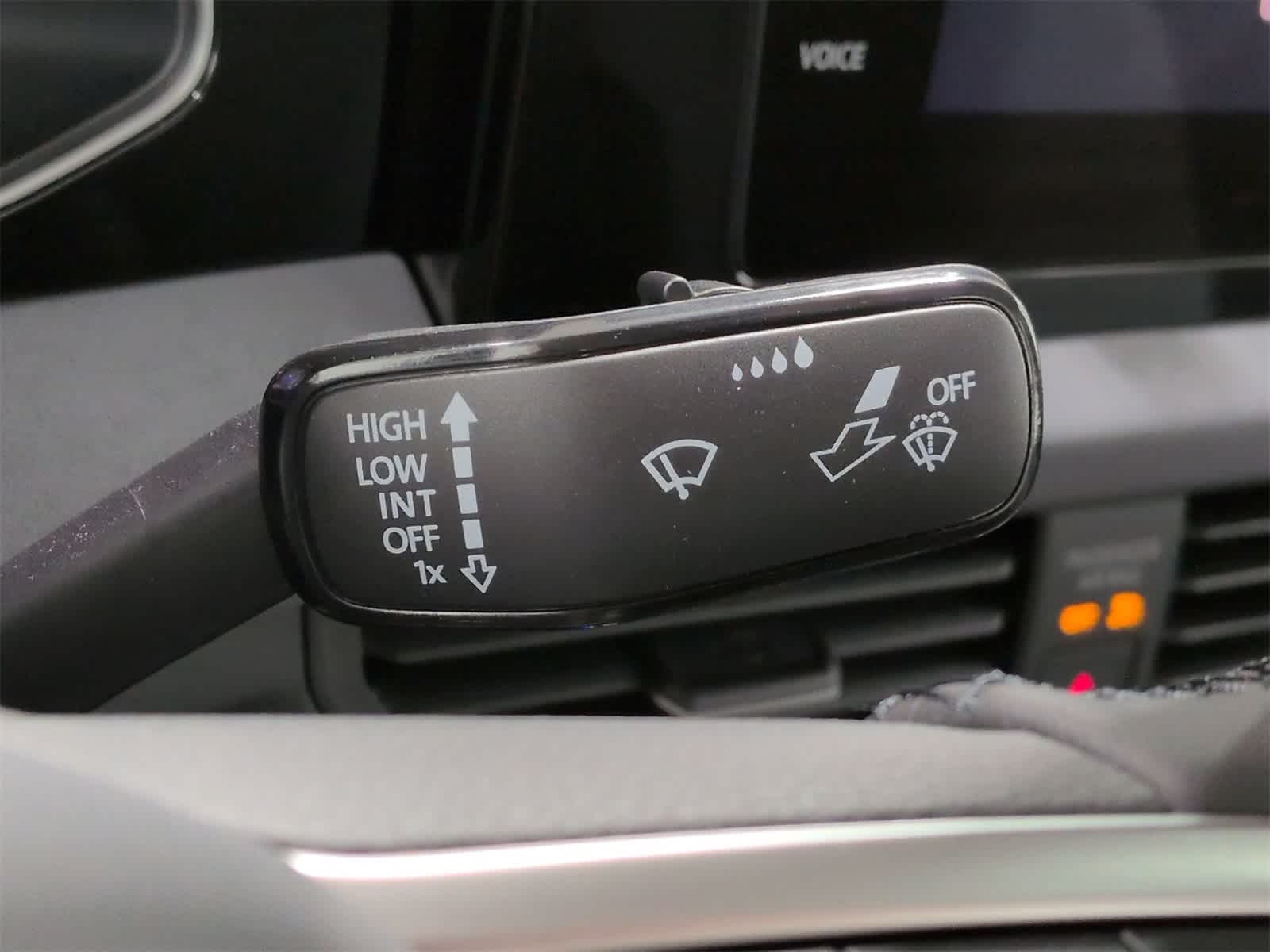 Thumbnail: 2025 Volkswagen Jetta - 28