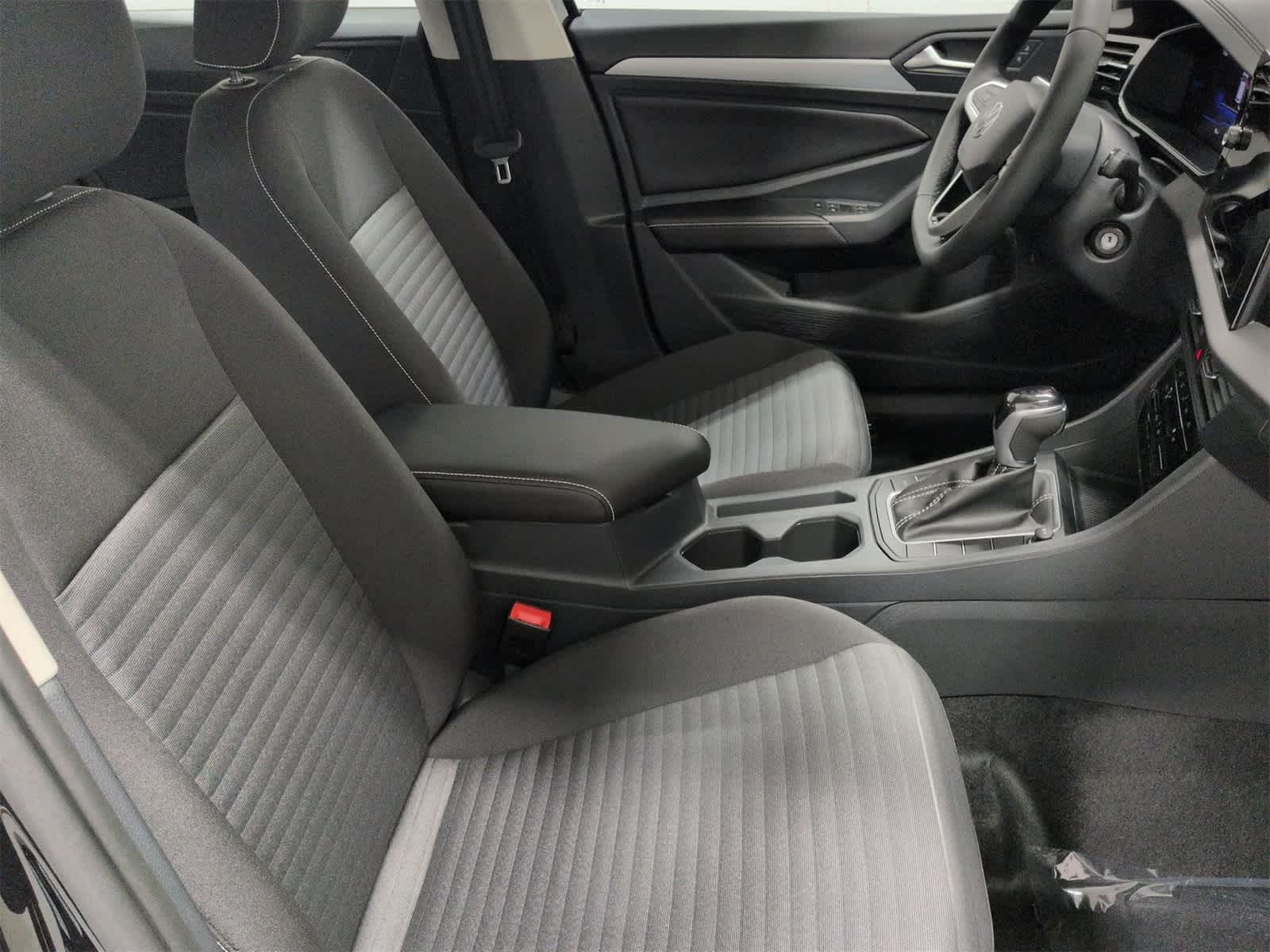 Thumbnail: 2026 Volkswagen Jetta - 22