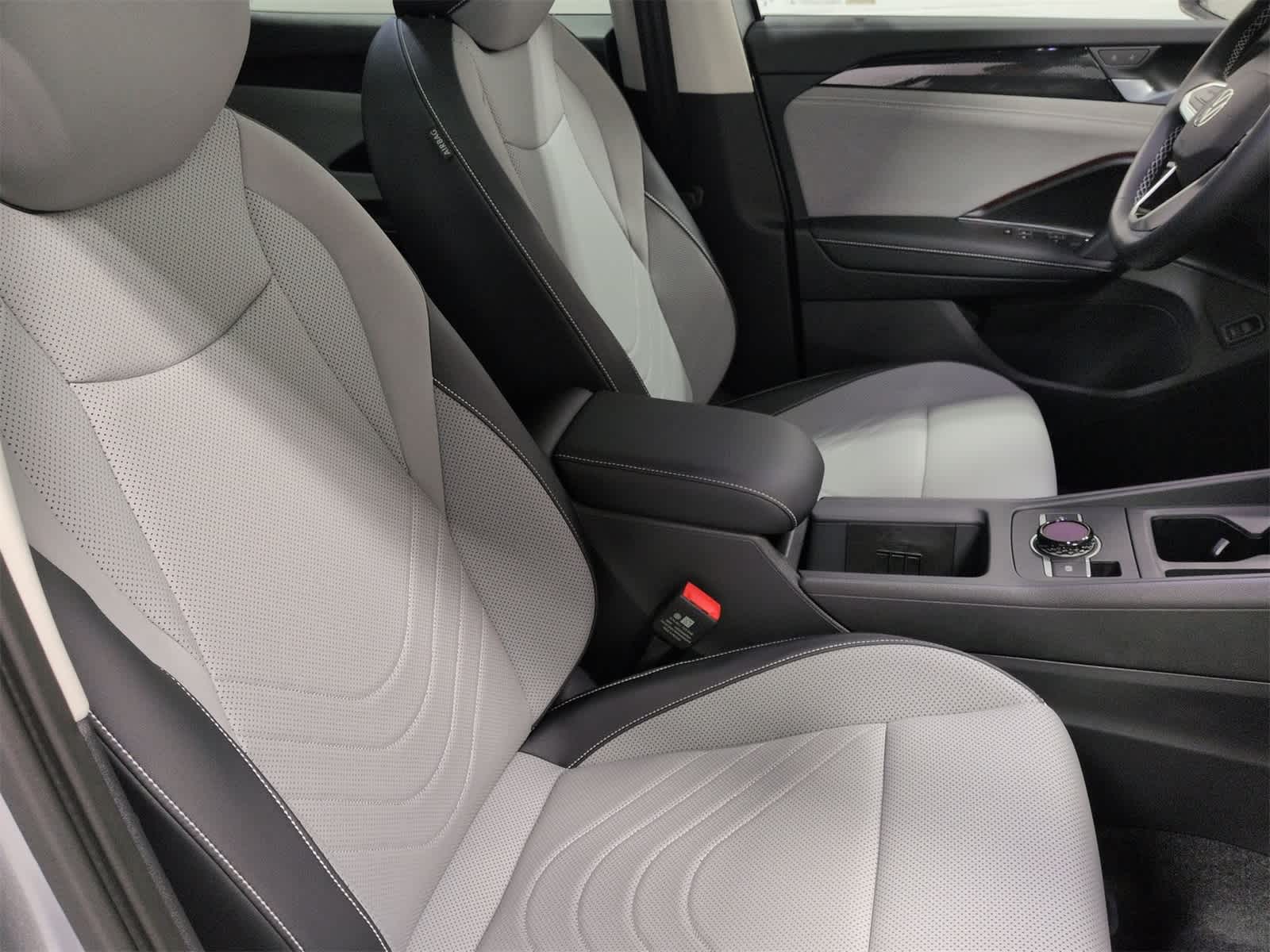 Thumbnail: 2026 Volkswagen Tiguan - 24