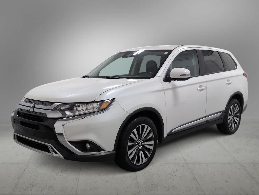 Used 2020 Mitsubishi Outlander SE CUV