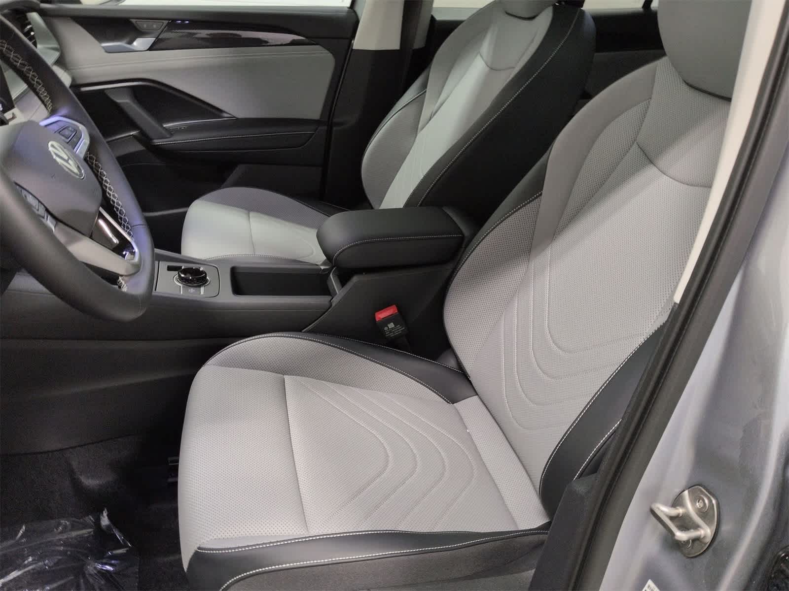 Thumbnail: 2026 Volkswagen Tiguan - 17