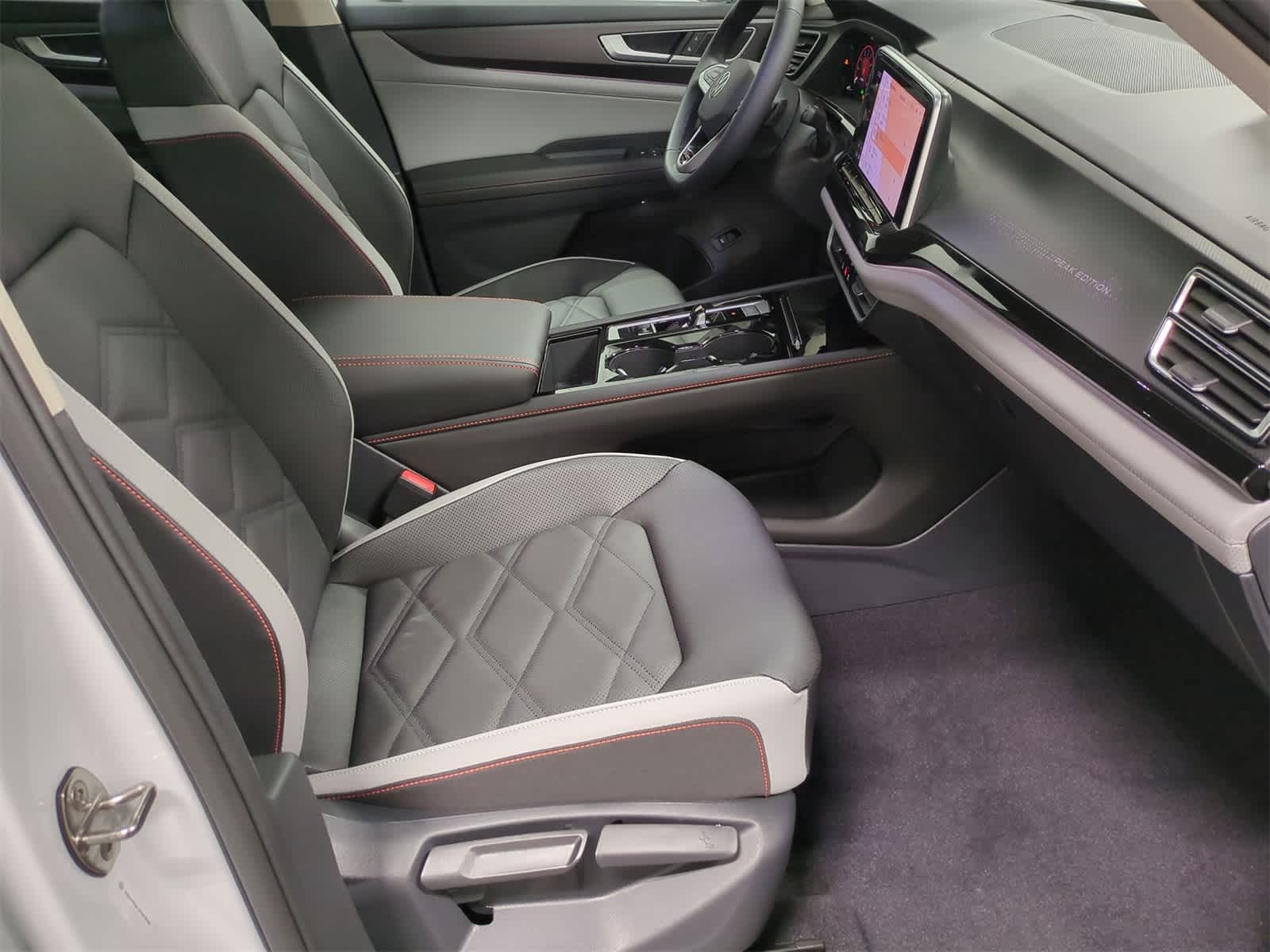 Thumbnail: 2026 Volkswagen Atlas - 24