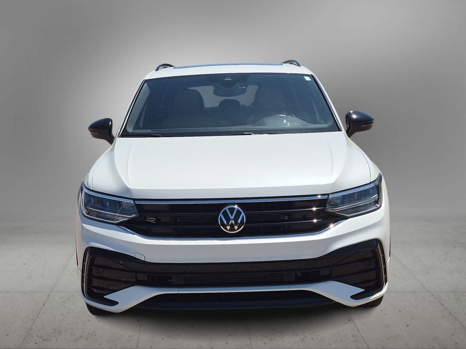 Thumbnail: 2023 Volkswagen Tiguan - 2