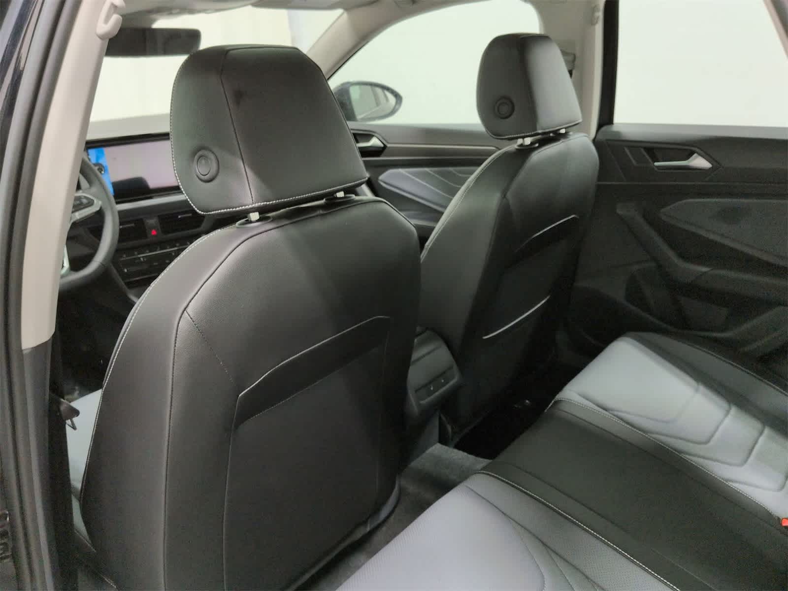 Thumbnail: 2026 Volkswagen Jetta - 19