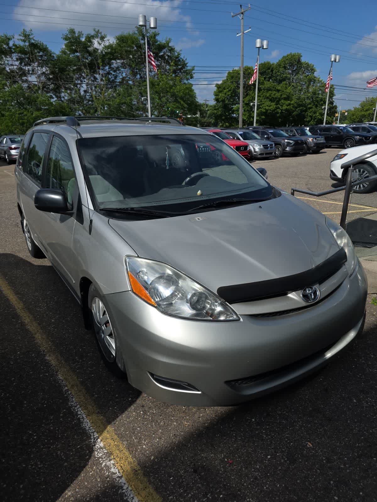 2007 Toyota Sienna CE -
                  Farmington Hills, MI