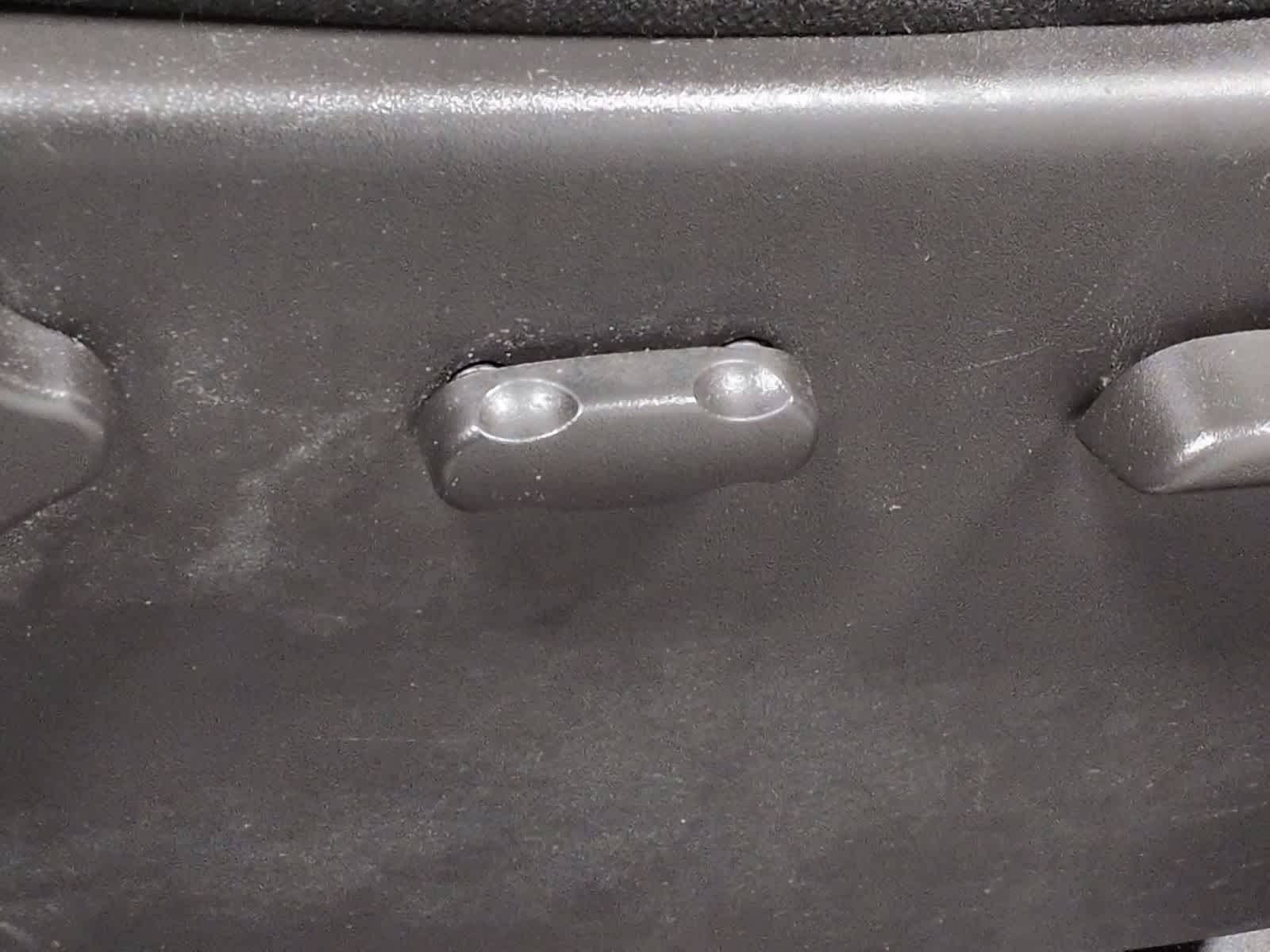 Thumbnail: 2012 Chevrolet Silverado 1500 - 16