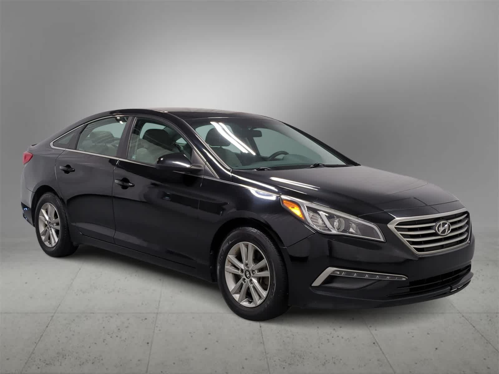 2015 Hyundai Sonata SE Eco photo 2