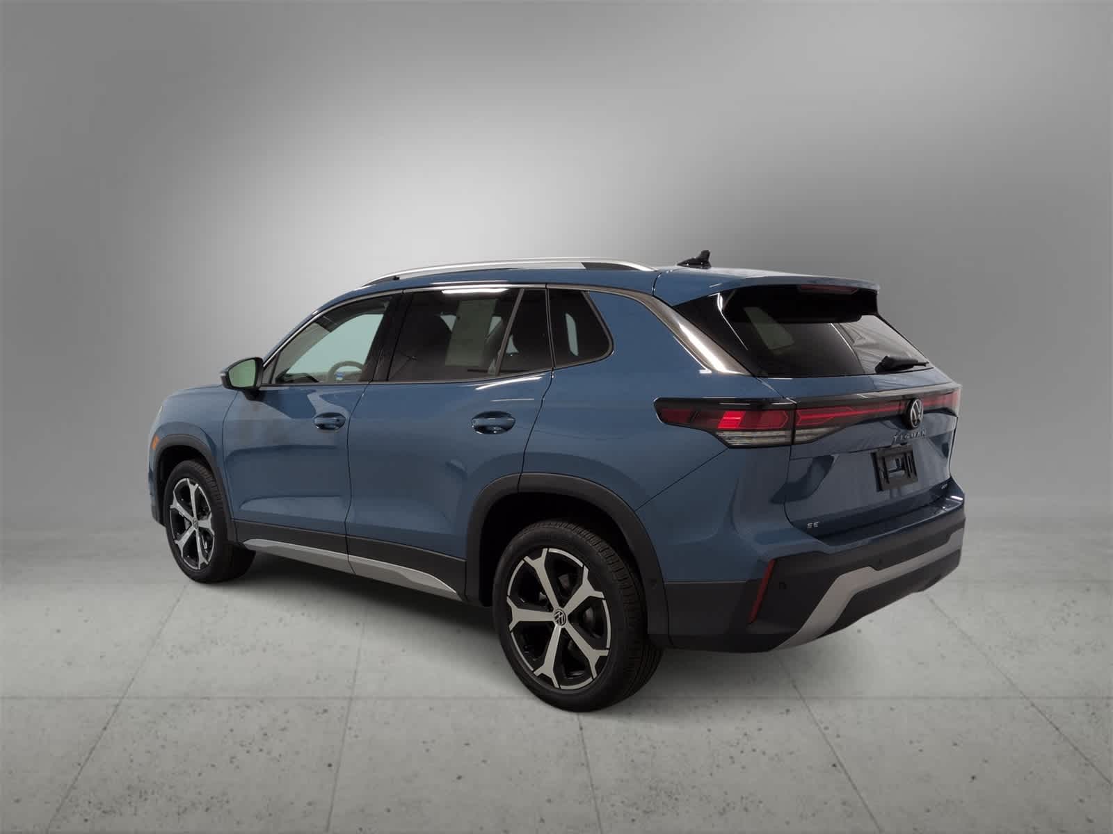 Thumbnail: 2026 Volkswagen Tiguan - 6