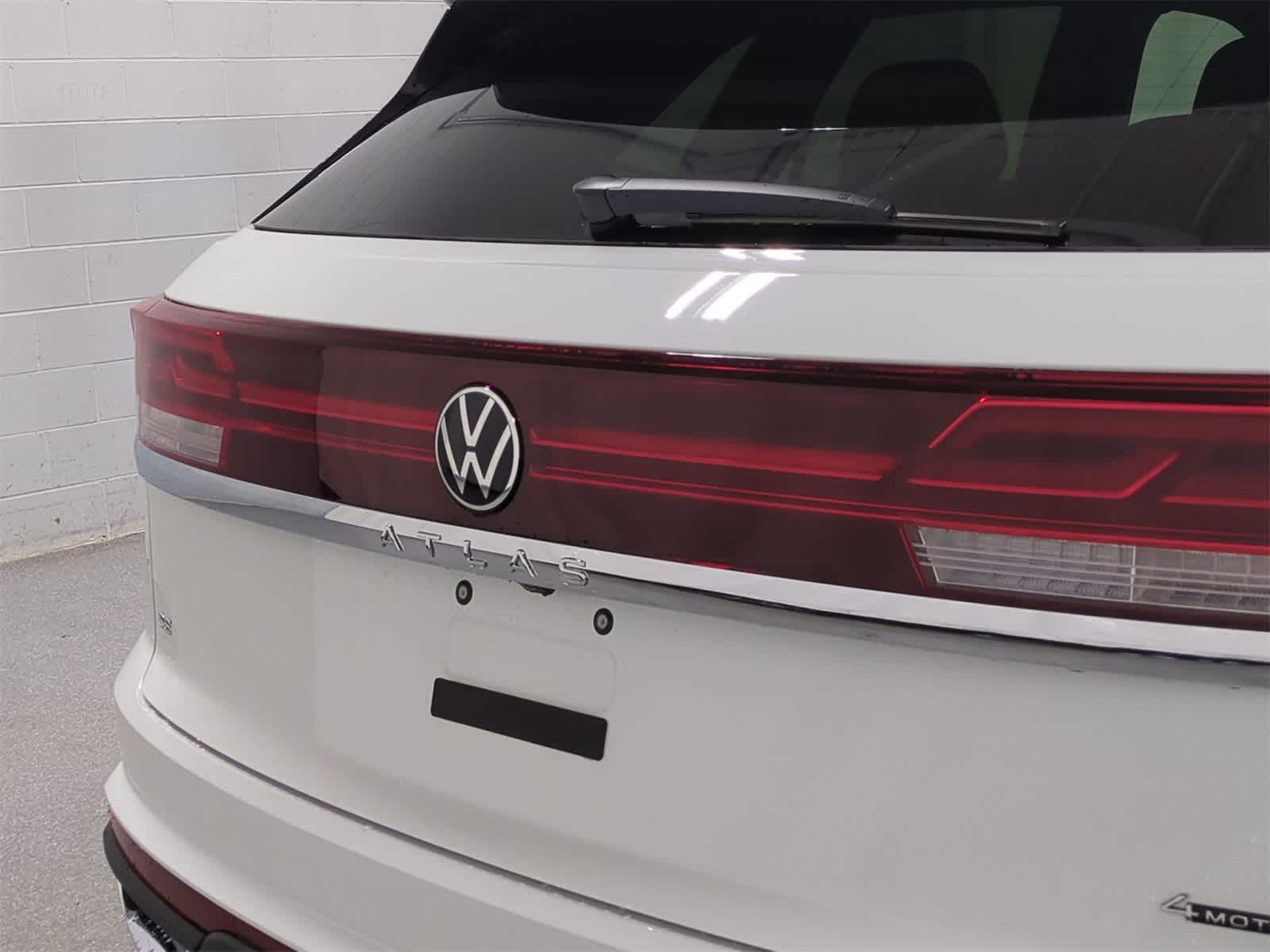 2025 Volkswagen Atlas SE 13
