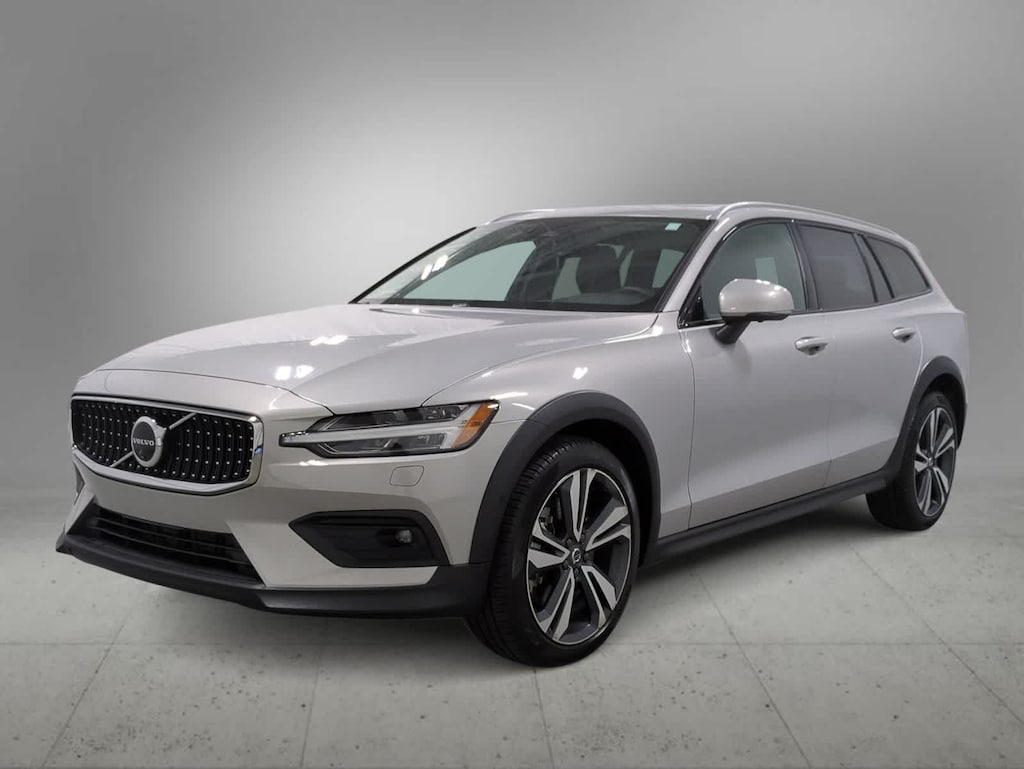 Used 2025 Volvo V60 Cross Country B5 Plus Wagon