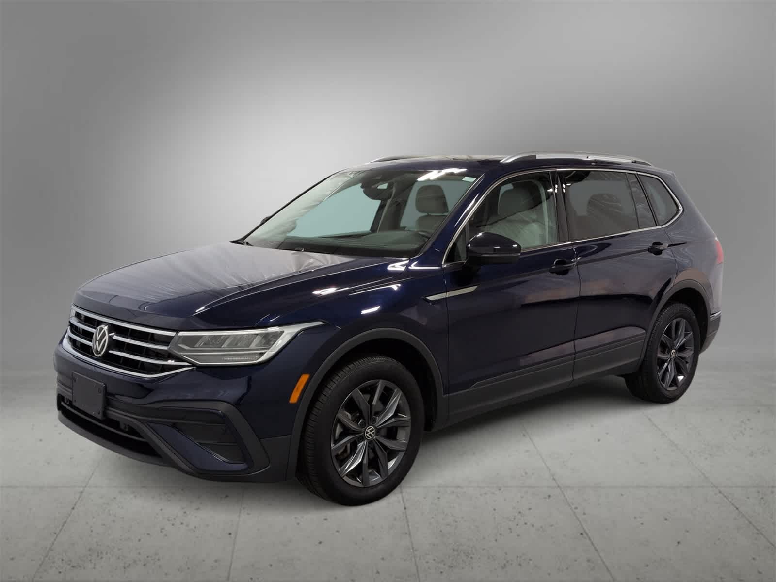 2022 Volkswagen Tiguan SE photo 4