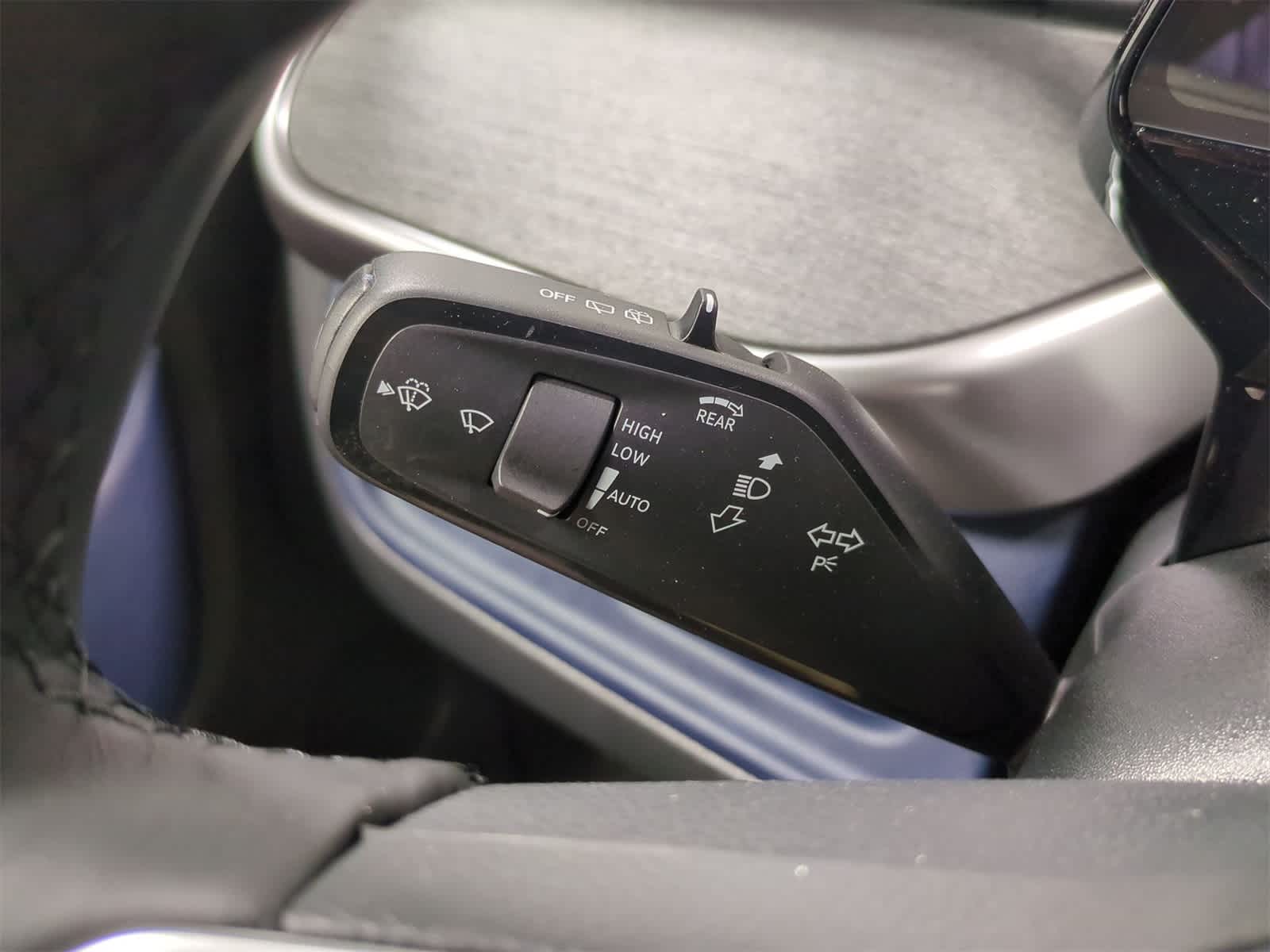 Thumbnail: 2025 Volkswagen ID.Buzz - 22