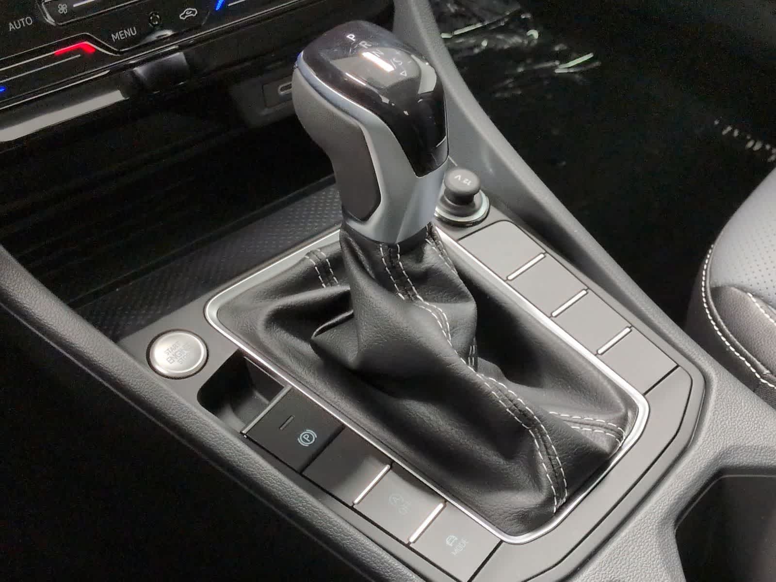 2026 Volkswagen Jetta SEL - Photo 35