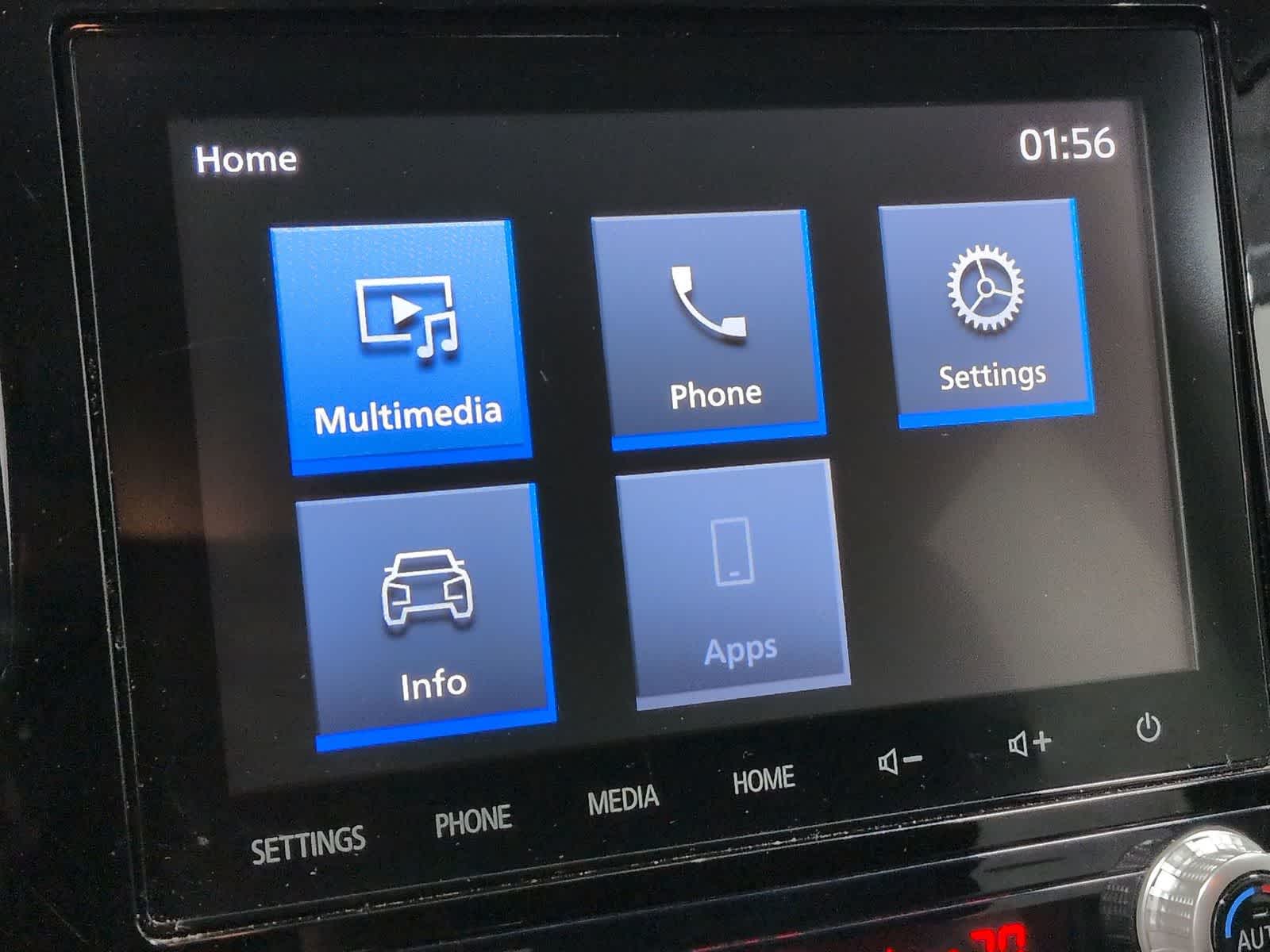 Thumbnail: 2020 Mitsubishi Outlander - 28