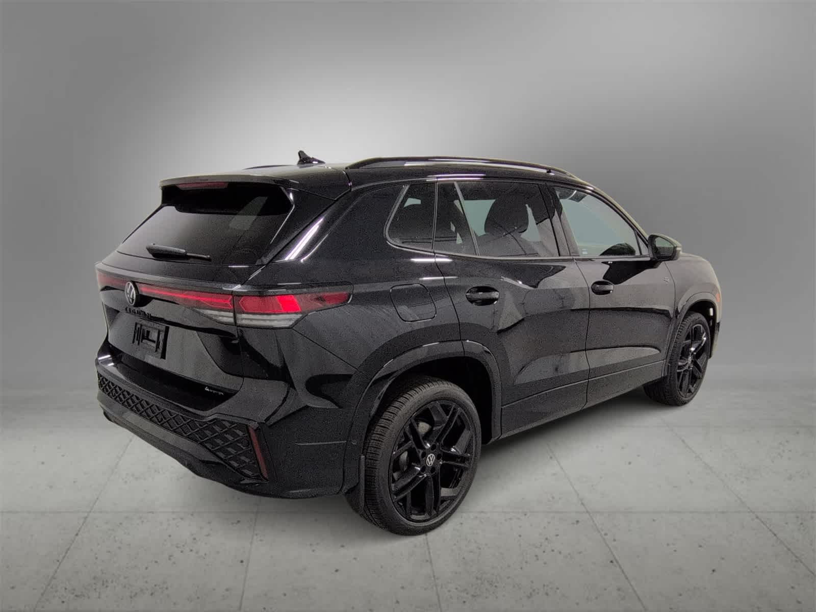 Thumbnail: 2026 Volkswagen Tiguan - 8