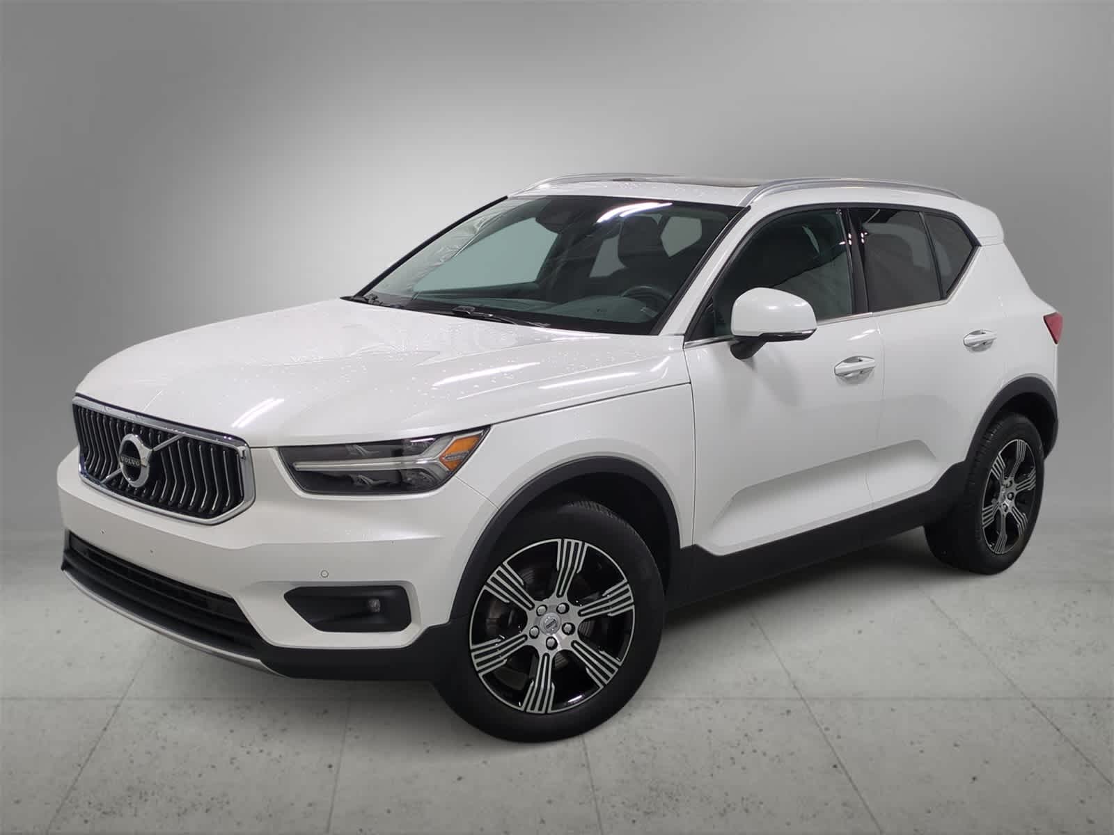 2022 Volvo XC40