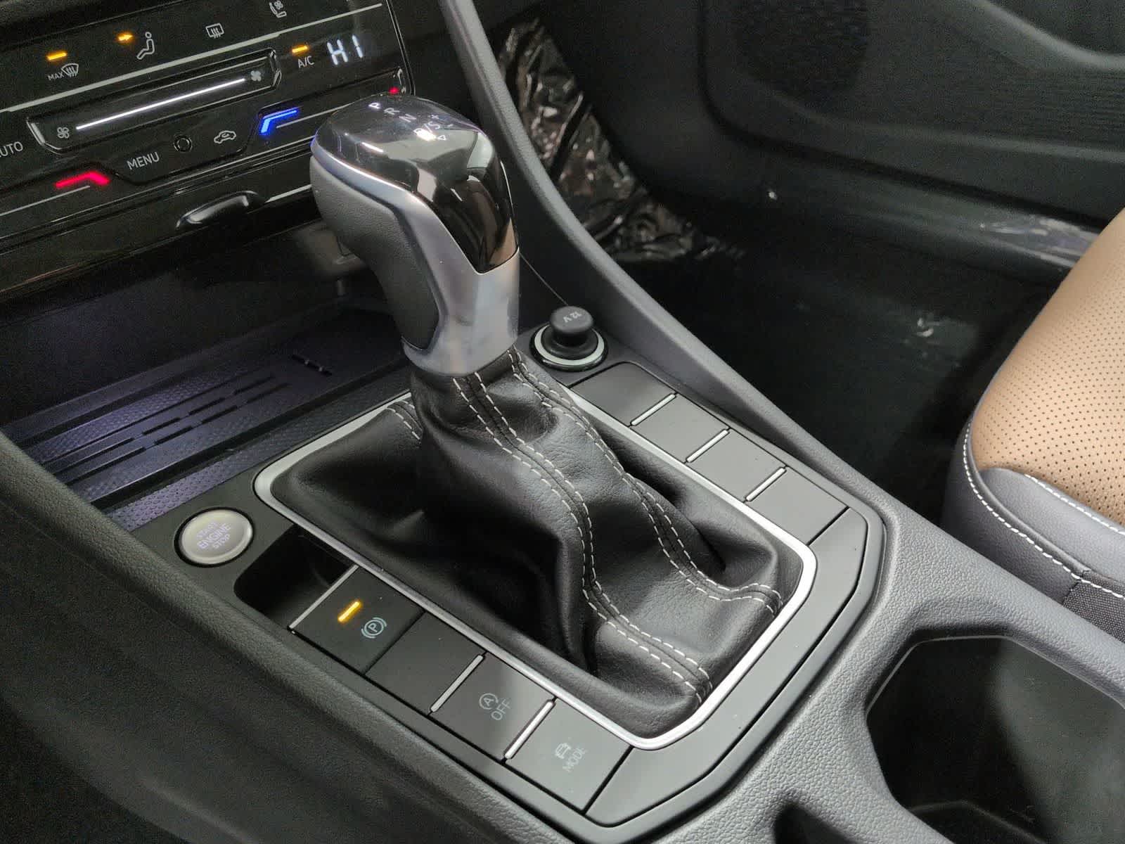 2026 Volkswagen Jetta SEL - Photo 34
