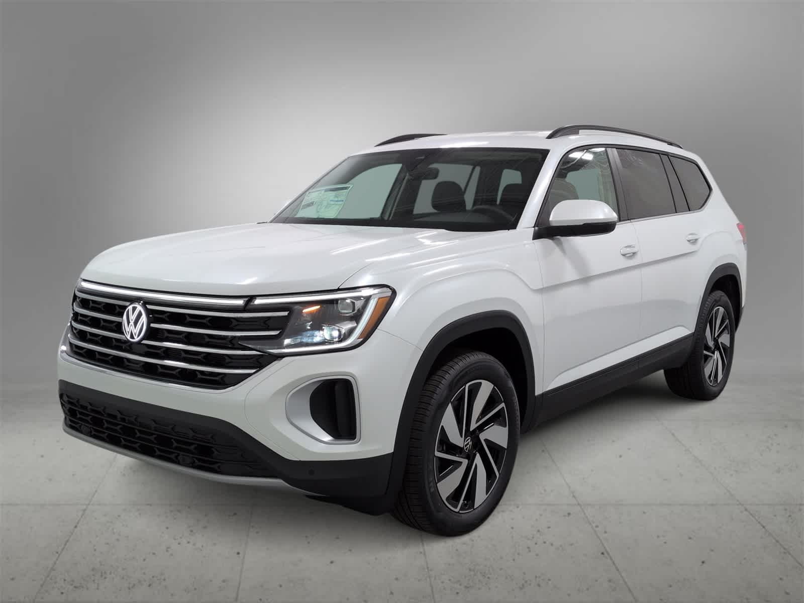 2026 Volkswagen Atlas SE Technology photo 4