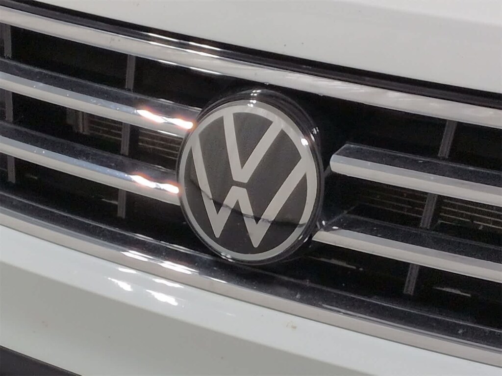 Used 2024 Volkswagen Tiguan 2.0T SE SUV