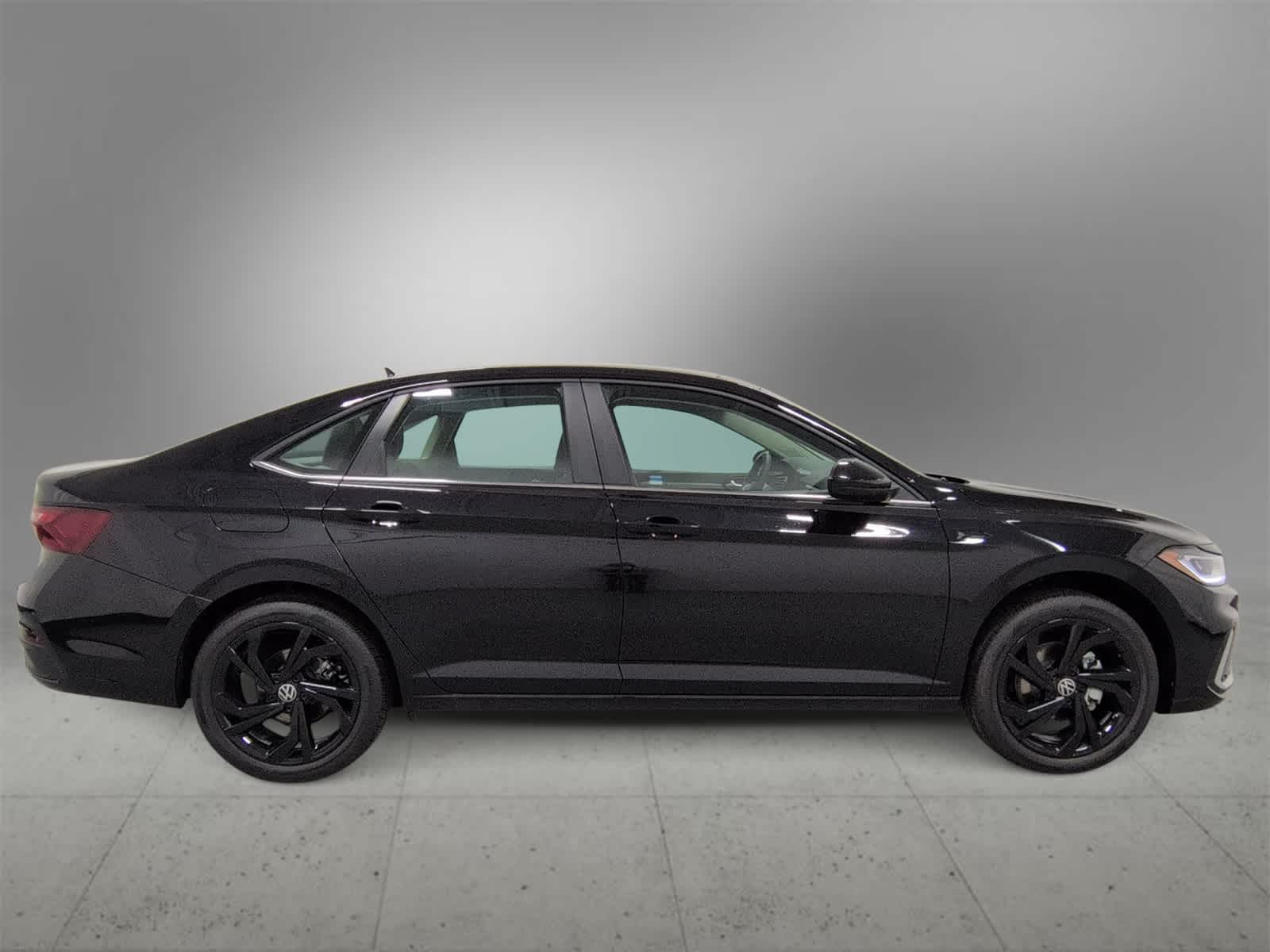 Thumbnail: 2025 Volkswagen Jetta - 9