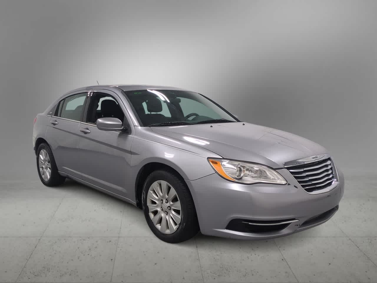 Used 2014 Chrysler 200 LX with VIN 1C3CCBAB0EN121867 for sale in Farmington, MI
