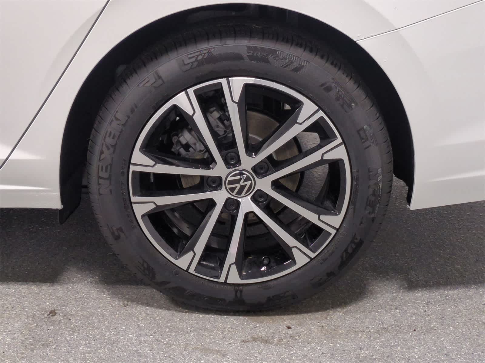 Thumbnail: 2026 Volkswagen Jetta - 6