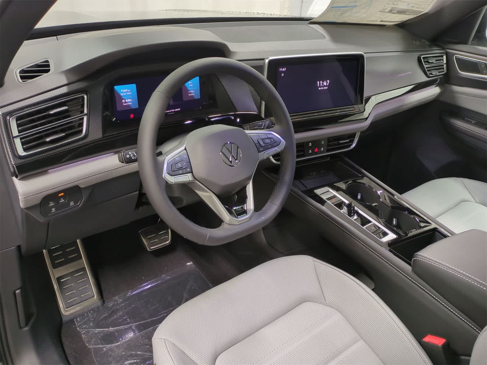 2025 Volkswagen Atlas SEL 10