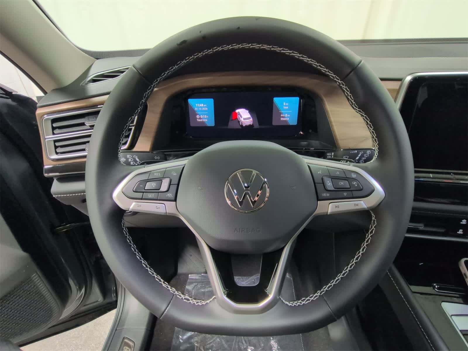 Thumbnail: 2026 Volkswagen Atlas - 25