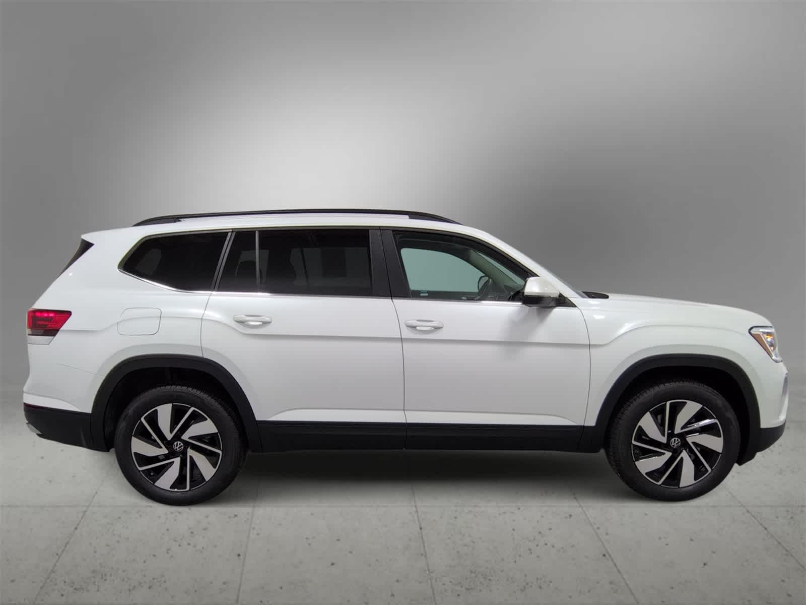 Thumbnail: 2026 Volkswagen Atlas - 9