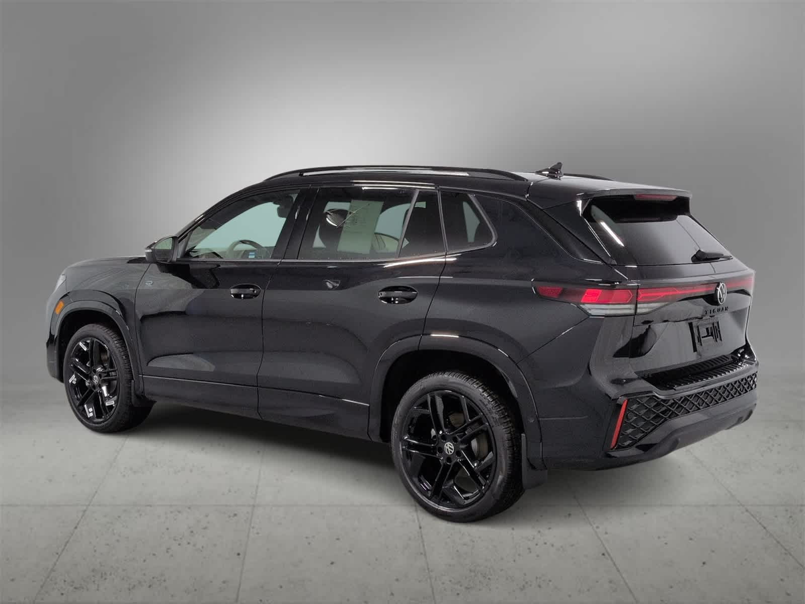 Thumbnail: 2026 Volkswagen Tiguan - 6