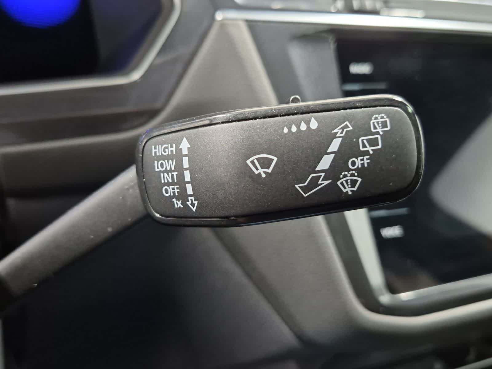 2023 Volkswagen Tiguan SE R-LINE BLACK - Photo 25