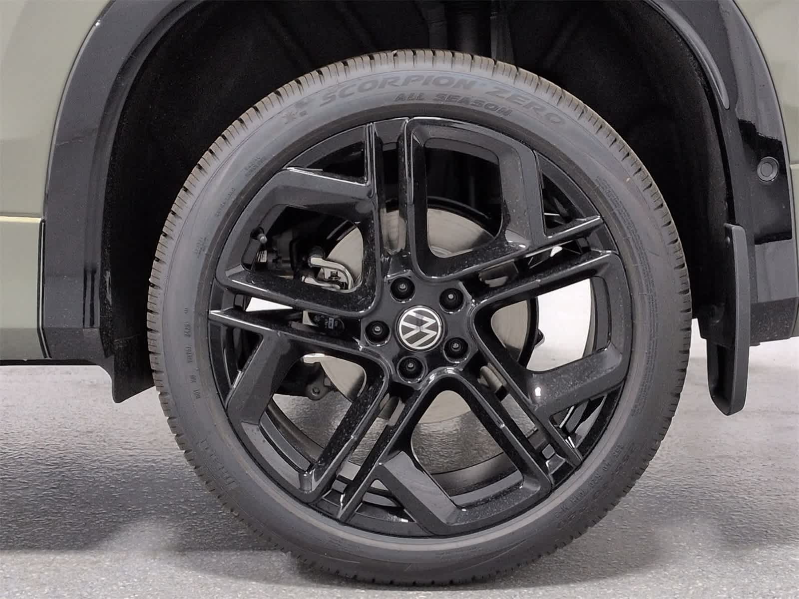 Thumbnail: 2026 Volkswagen Tiguan - 14