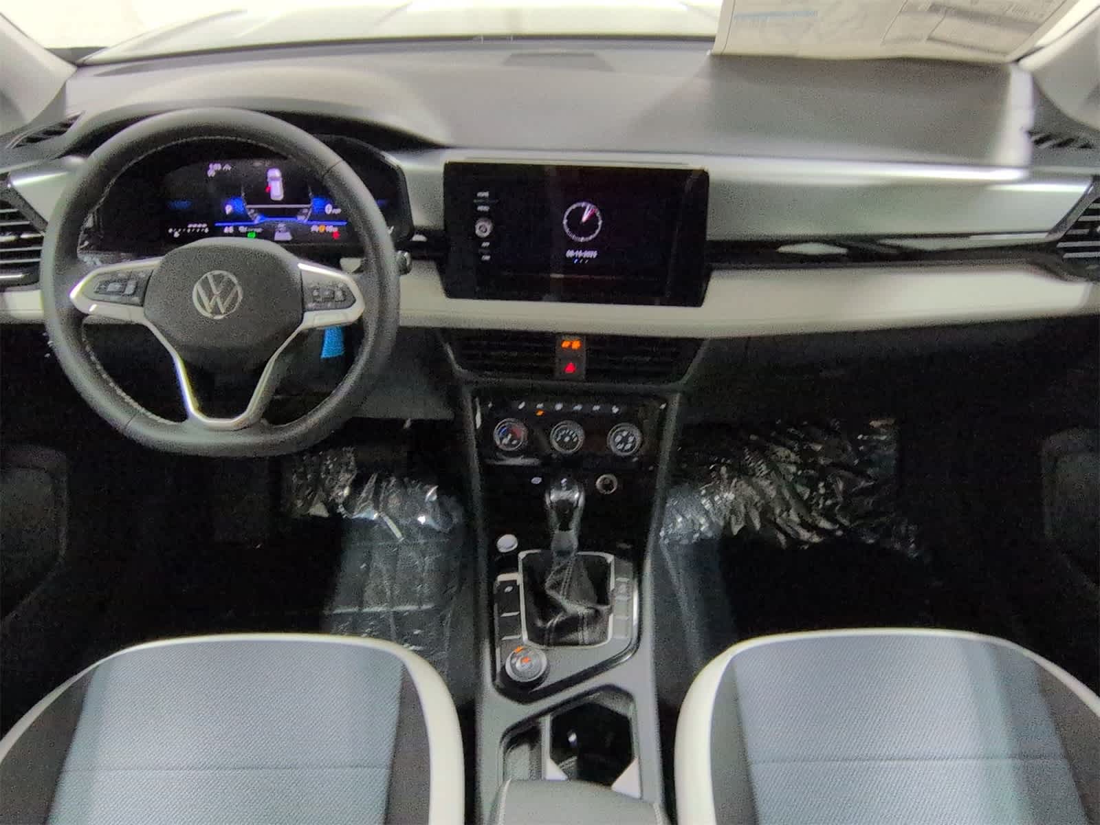 Thumbnail: 2025 Volkswagen Taos - 16