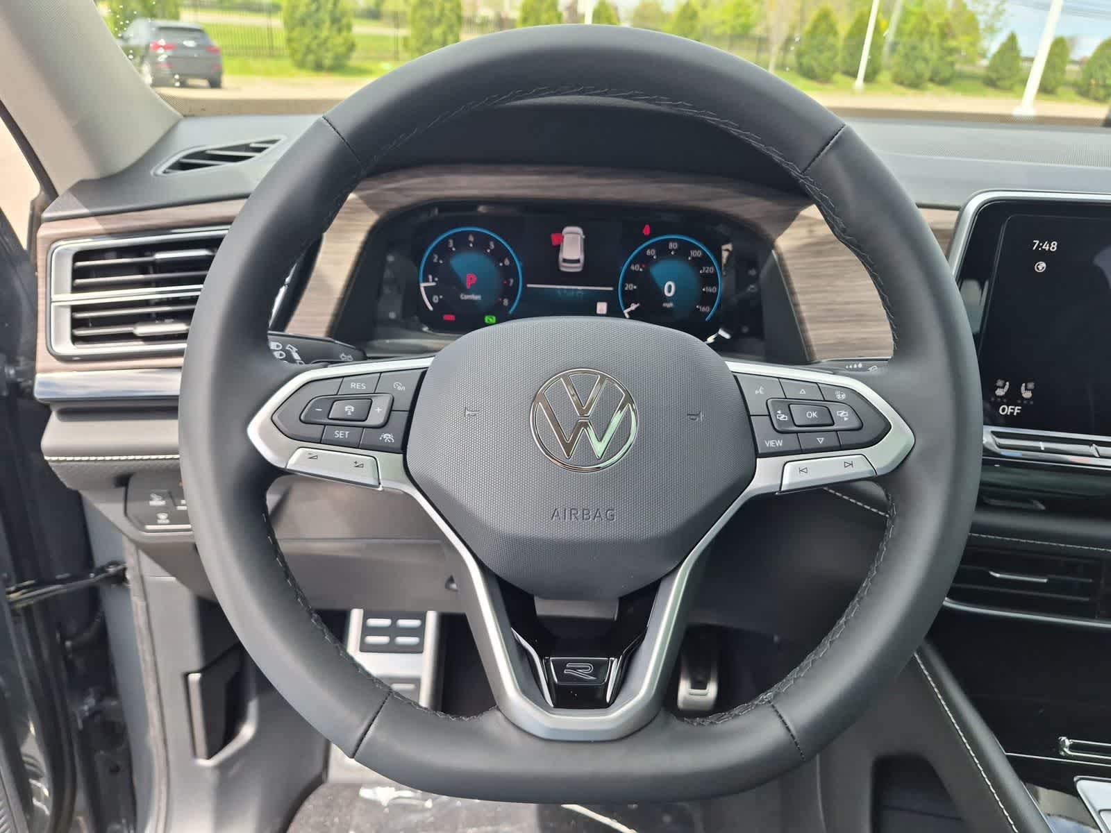Thumbnail: 2026 Volkswagen Atlas - 32