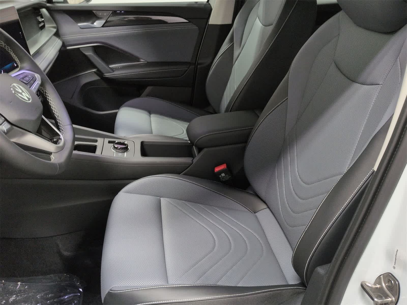 Thumbnail: 2026 Volkswagen Tiguan - 17