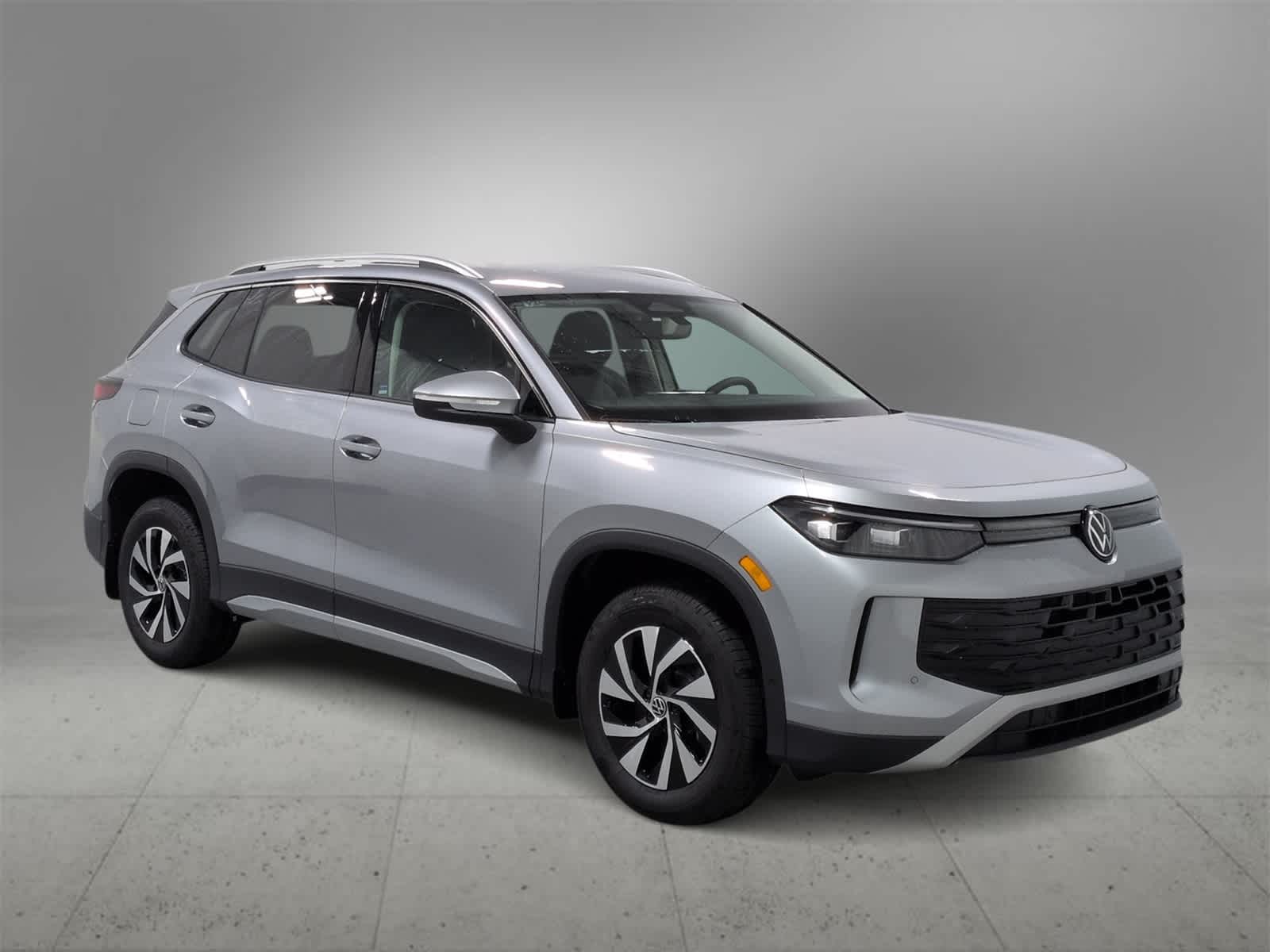 Thumbnail: 2026 Volkswagen Tiguan - 2