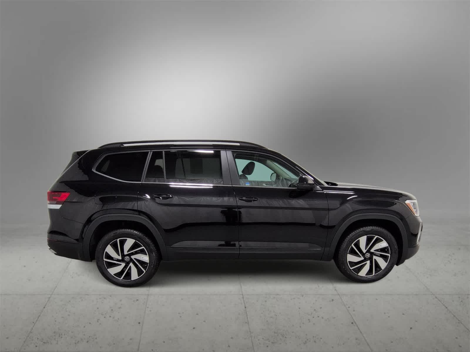 Thumbnail: 2026 Volkswagen Atlas - 9