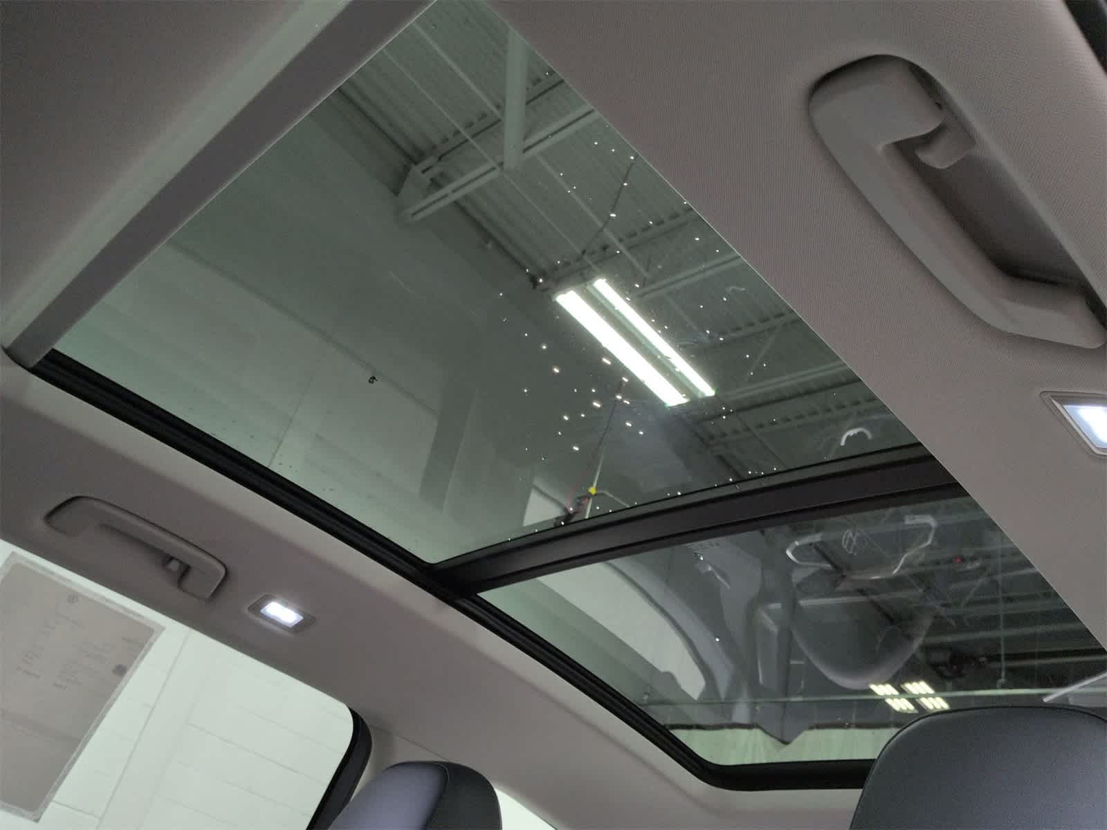 Thumbnail: 2026 Volkswagen Tiguan - 23