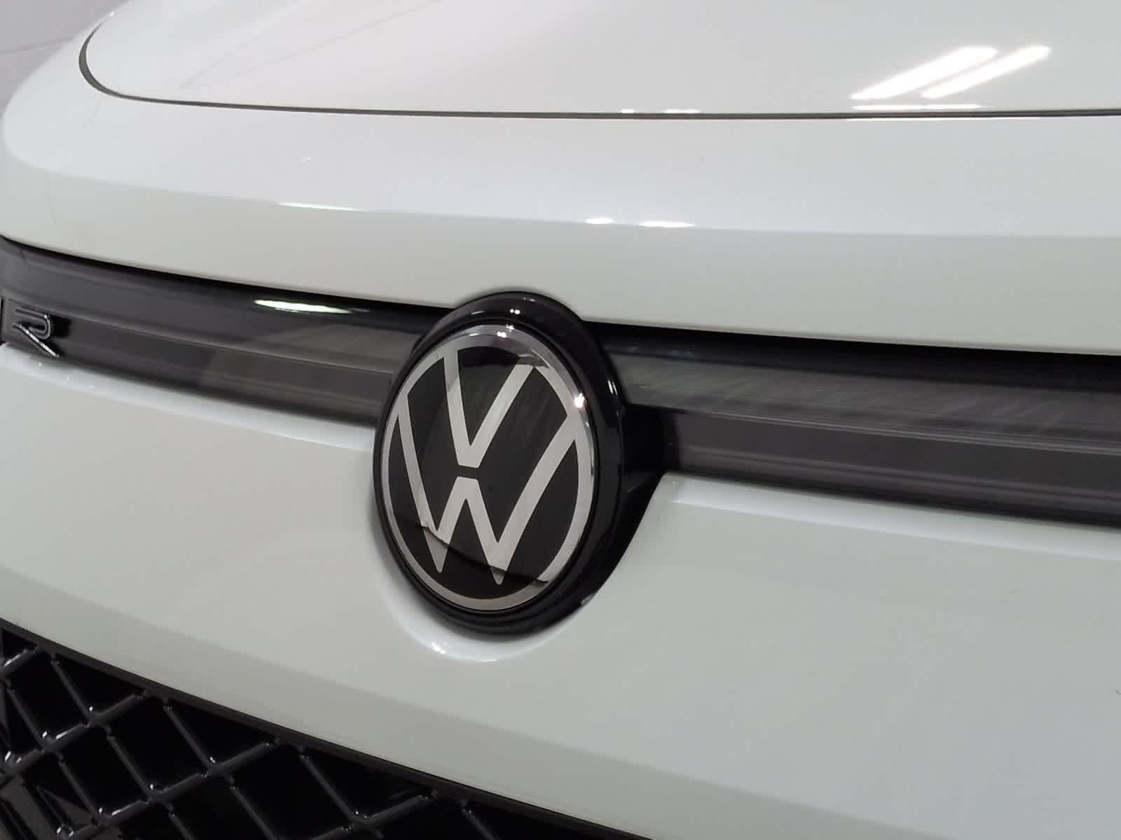 2026 Volkswagen Tiguan SE R-LINE BLACK - Photo 13