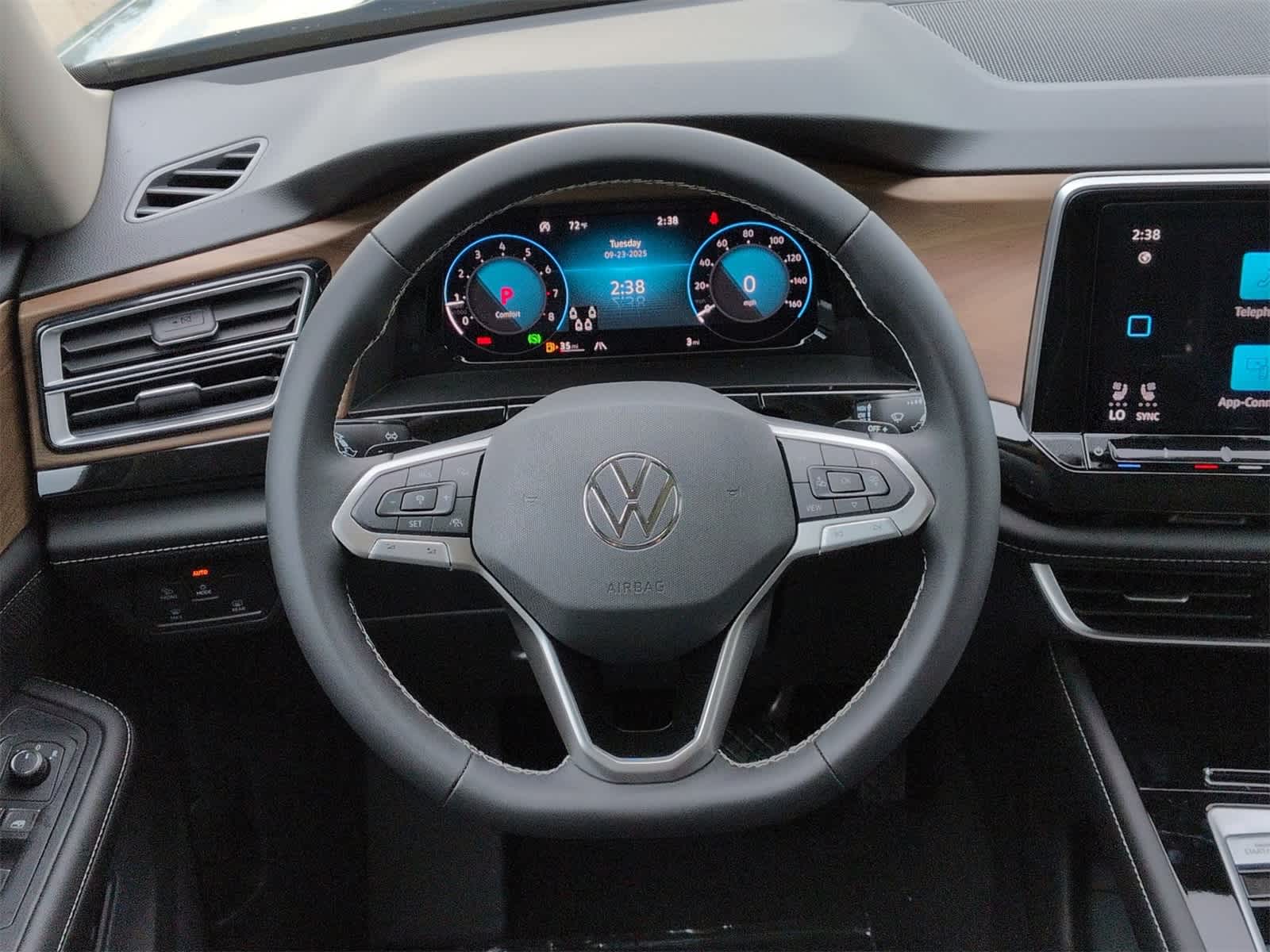 Thumbnail: 2026 Volkswagen Atlas - 24