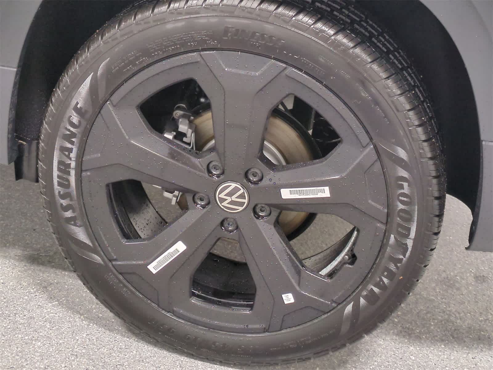 Thumbnail: 2025 Volkswagen Taos - 14