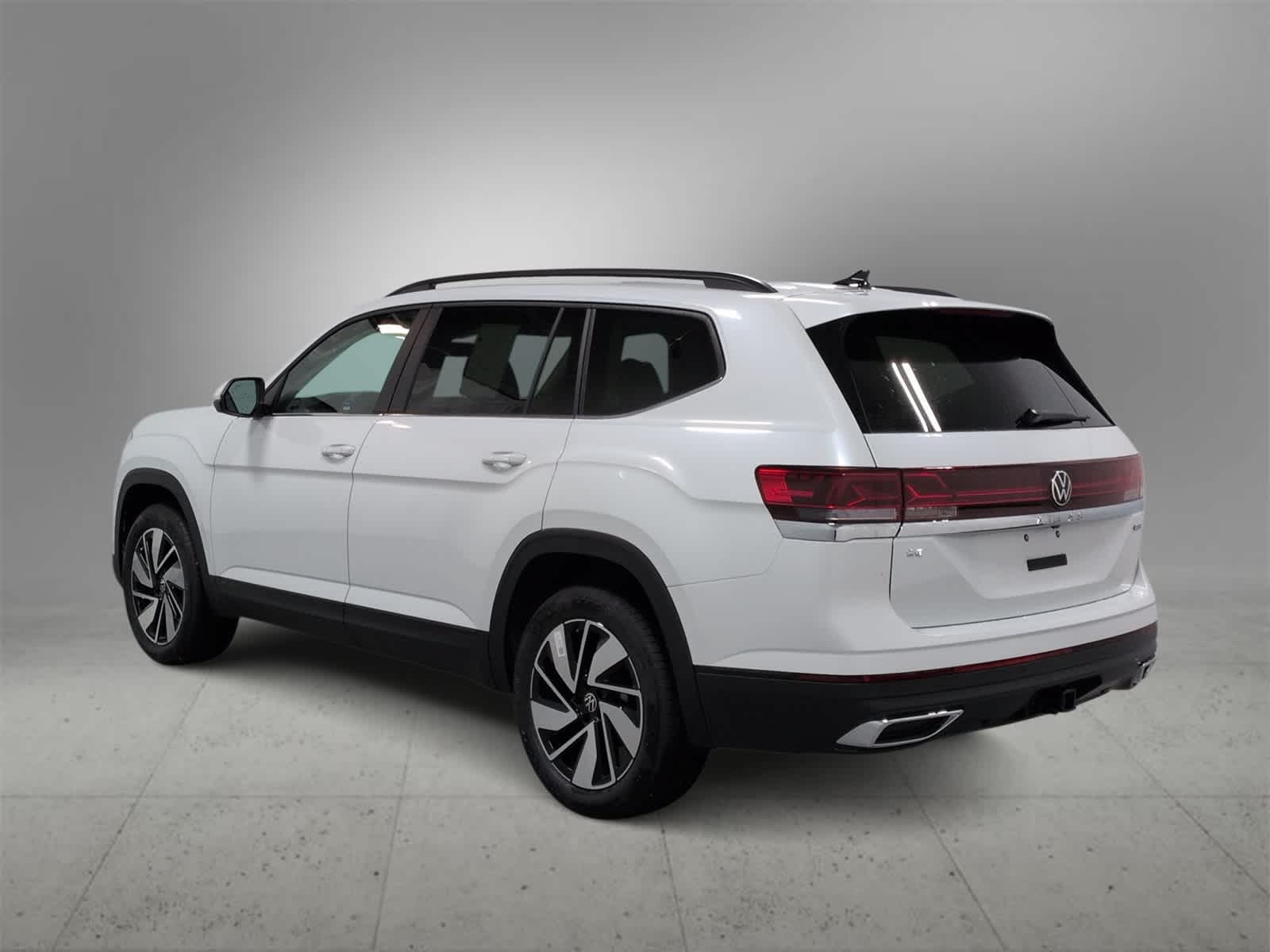 Thumbnail: 2026 Volkswagen Atlas - 6