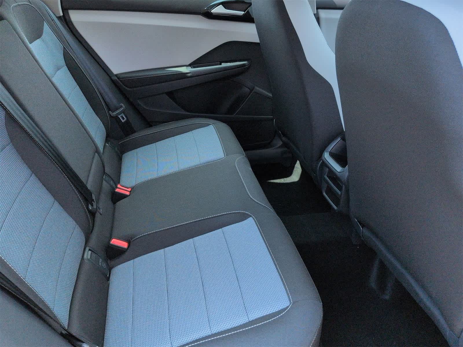 Thumbnail: 2025 Volkswagen Taos - 21