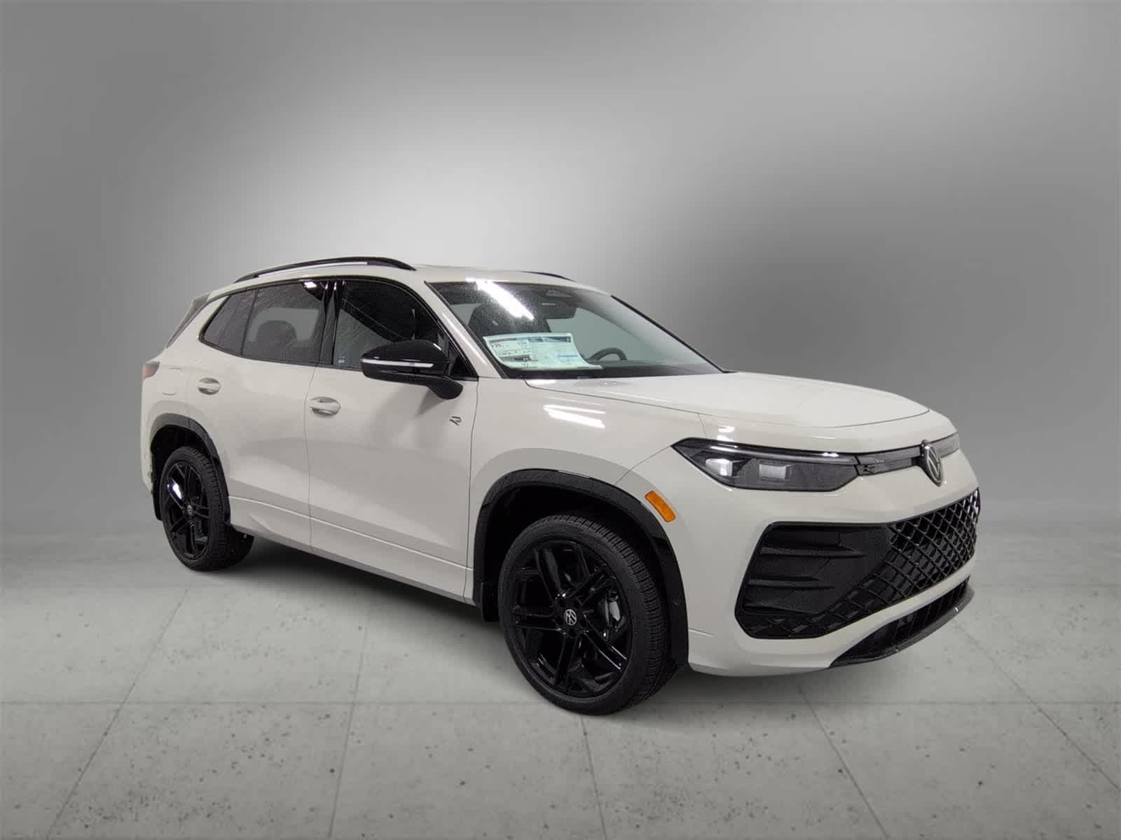 Thumbnail: 2026 Volkswagen Tiguan - 2