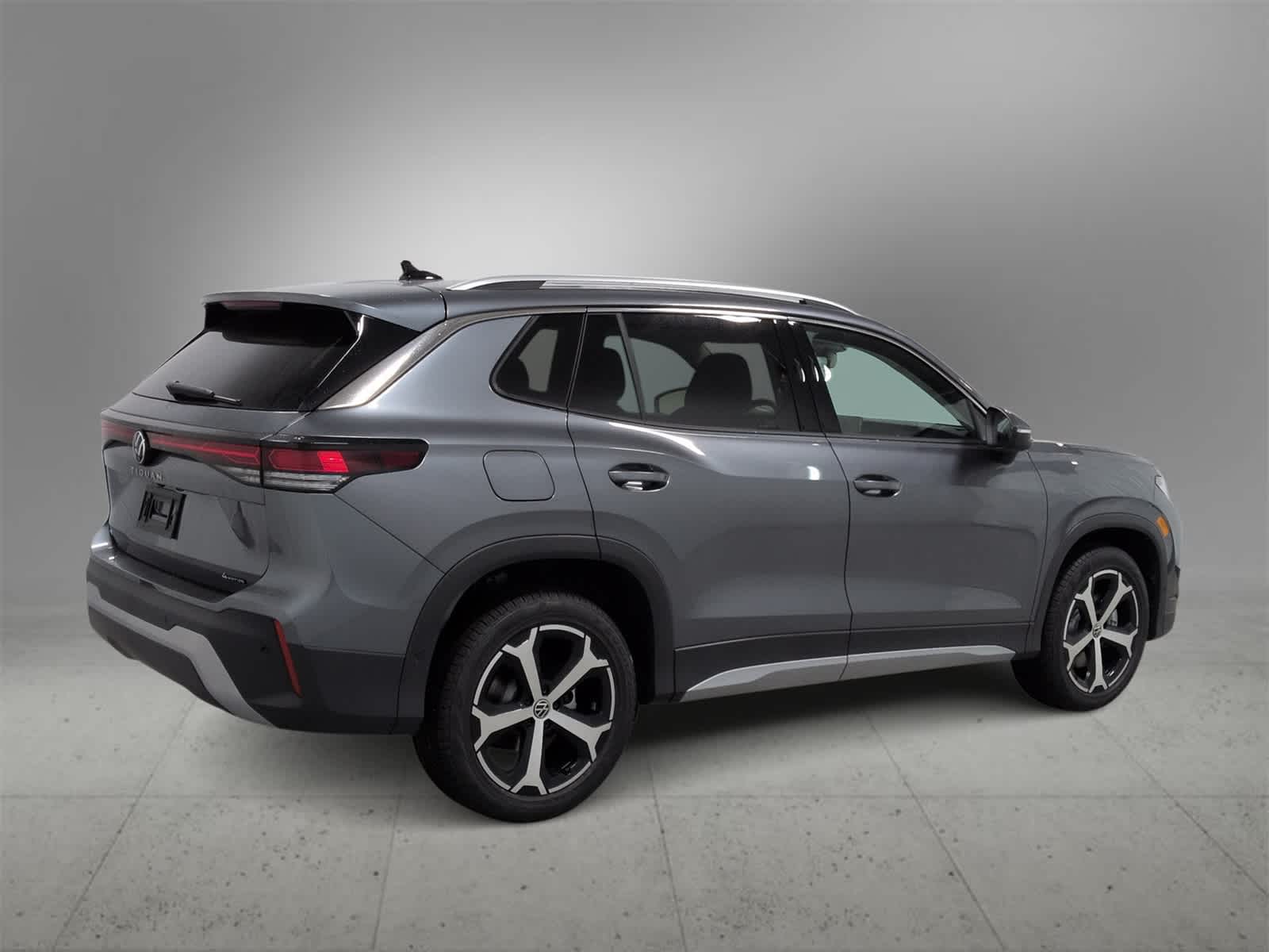 Thumbnail: 2026 Volkswagen Tiguan - 8