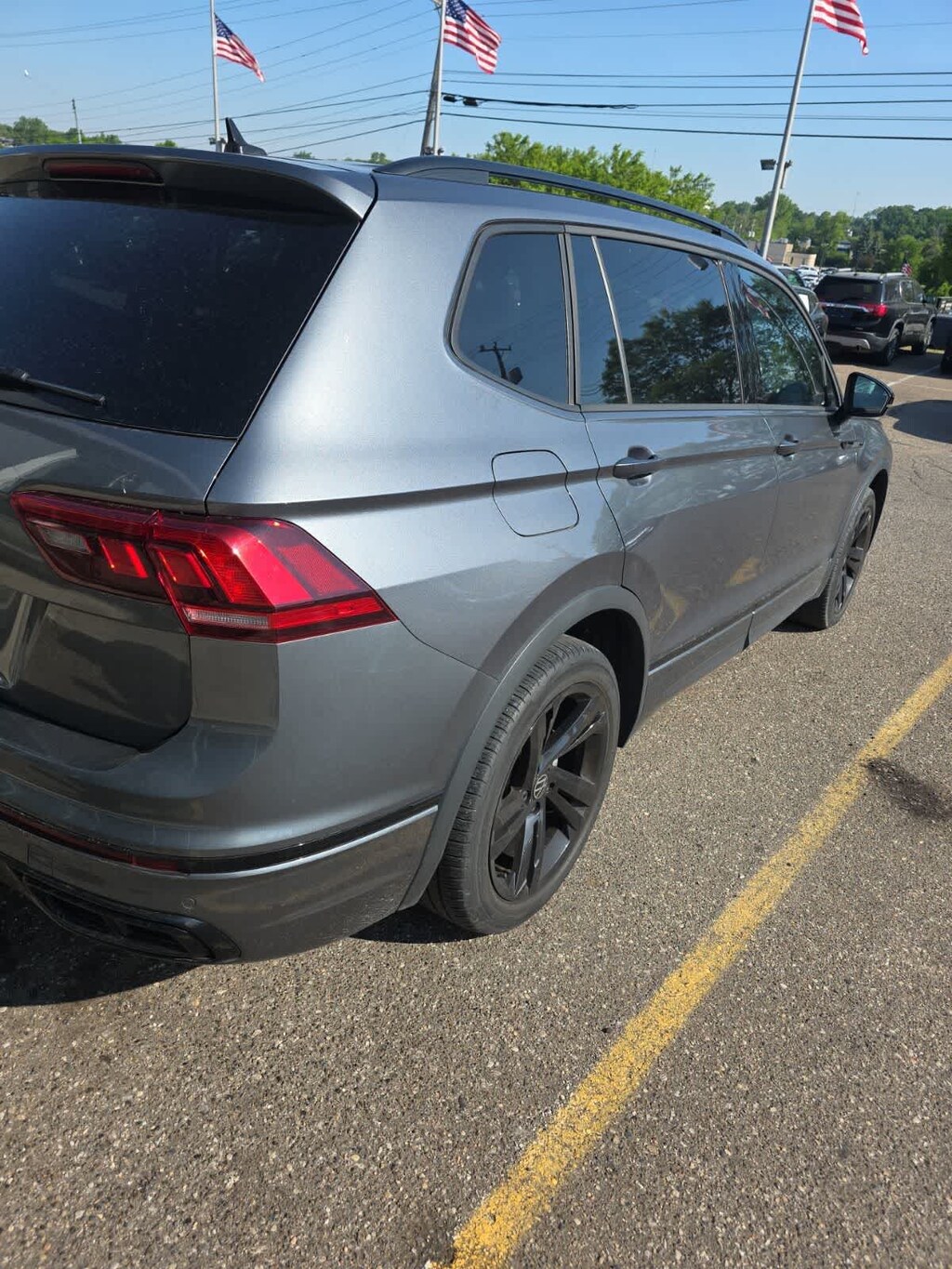 Used 2023 Volkswagen Tiguan 2.0T SE R-Line Black SUV