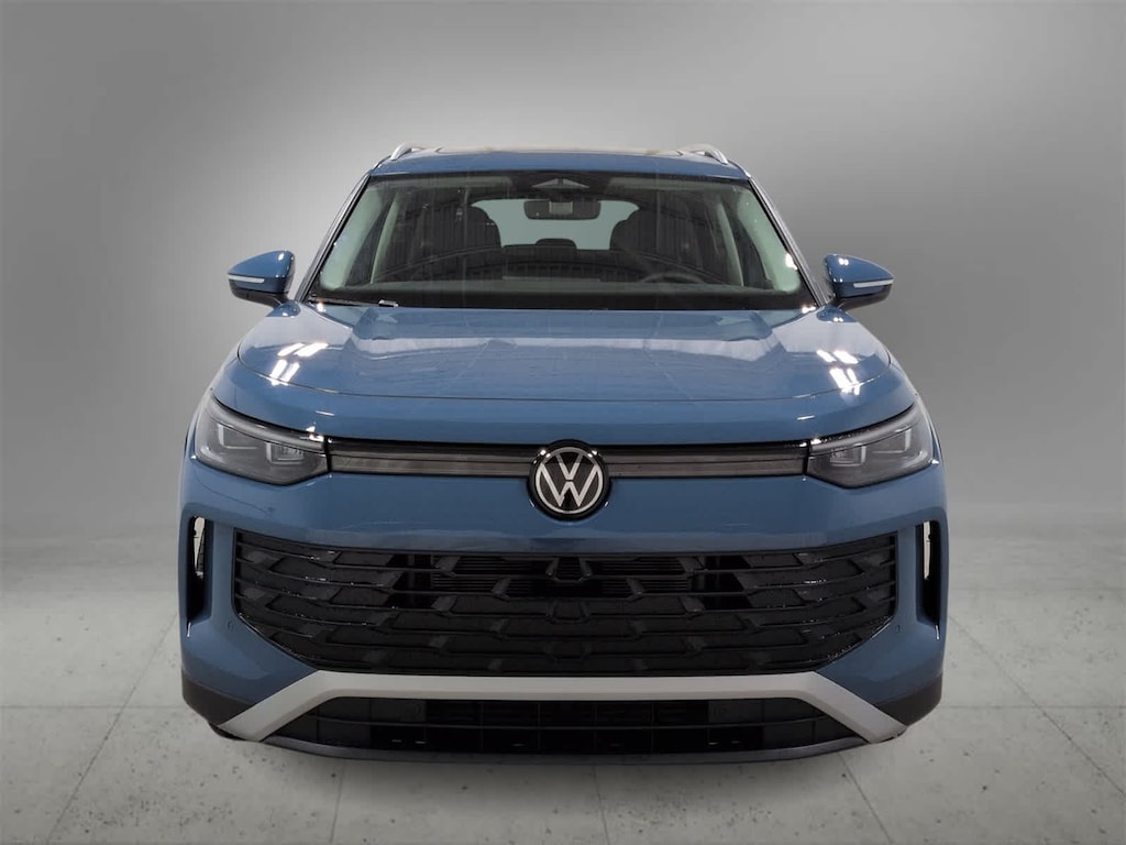 New 2026 Volkswagen Tiguan 2.0T SE SUV