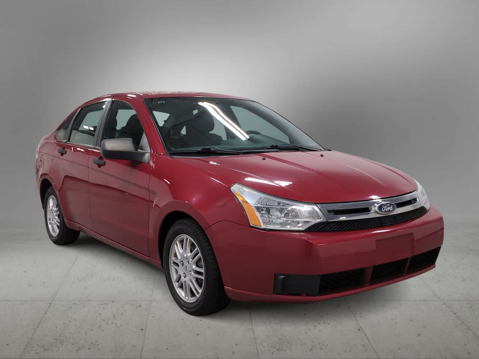Thumbnail: 2011 Ford Focus - 2